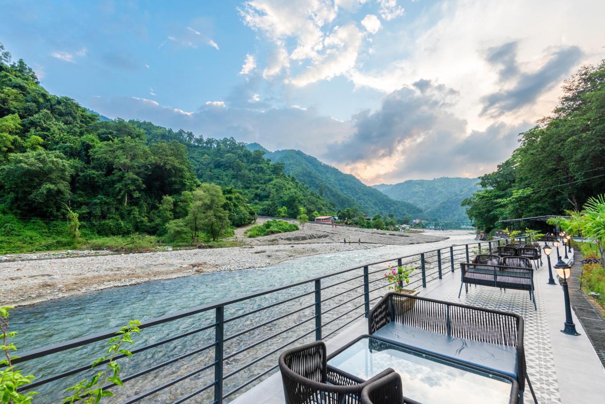 Dls Divine River Resort And Spa, Rishikesh Bagian luar foto