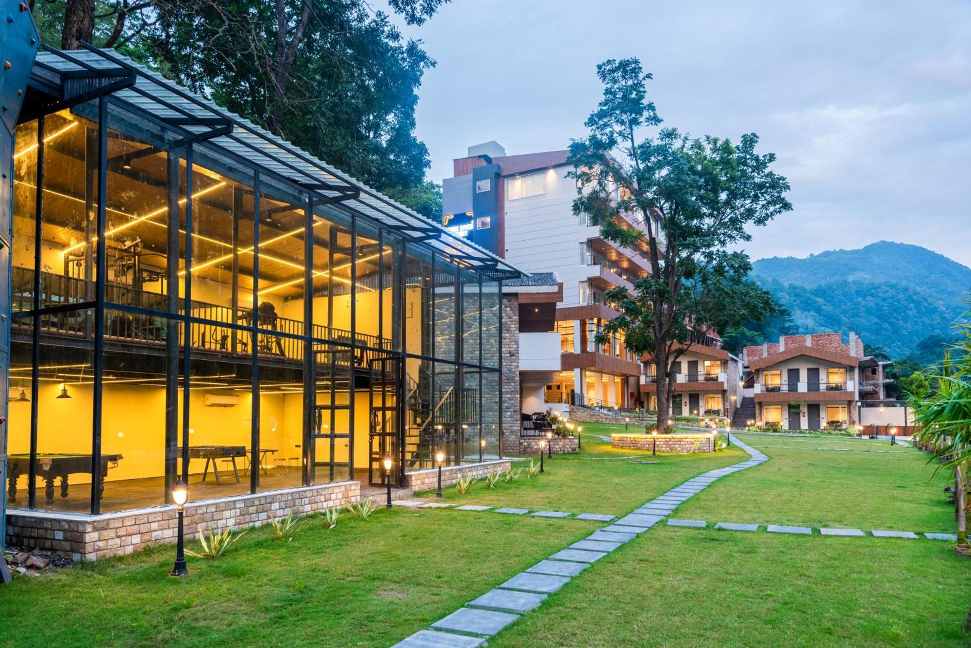 Dls Divine River Resort And Spa, Rishikesh Bagian luar foto